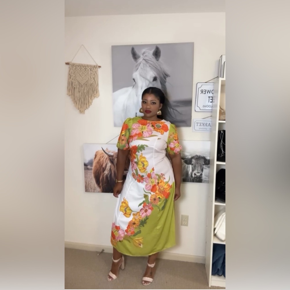 Floral Maxi Dress with Green and Orange Accents - Picture 13 of 16